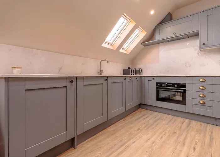 High Street Hideaway, Private Entrance, Parking Apartamento Bristol