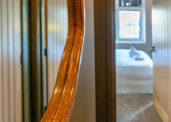 아파트 High Street Hideaway, Private Entrance, Parking