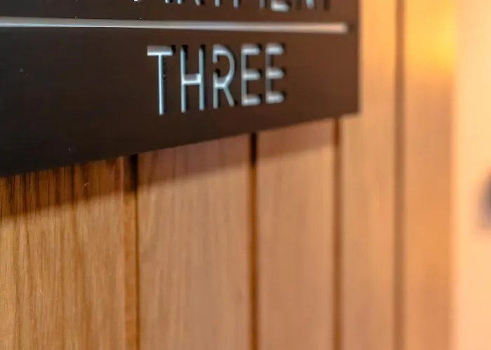 High Street Hideaway, Private Entrance, Parking Apartamento Bristol